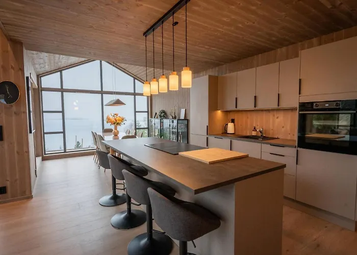 Luxury Cabin, Wellness And View Over The Tyrifjord Feriehus *