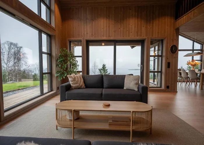 Vakantiehuis Luxury Cabin, Wellness And View Over The Tyrifjord *