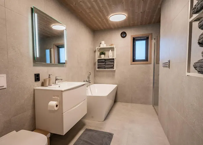 Vakantiehuis Luxury Cabin, Wellness And View Over The Tyrifjord *